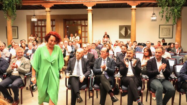 Cecilia Pérez, presidenta de la Federación Asturiana de Concejos: «la financiación local es el caballo de batalla que tenemos hace tiempo»