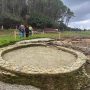 La consejera de Cultura visita el castro de El Esteiro (Tapia de Casariego) y destaca la «importancia de sostener en el tiempo investigaciones que aportan nuevos datos sobre el patrimonio castreño»